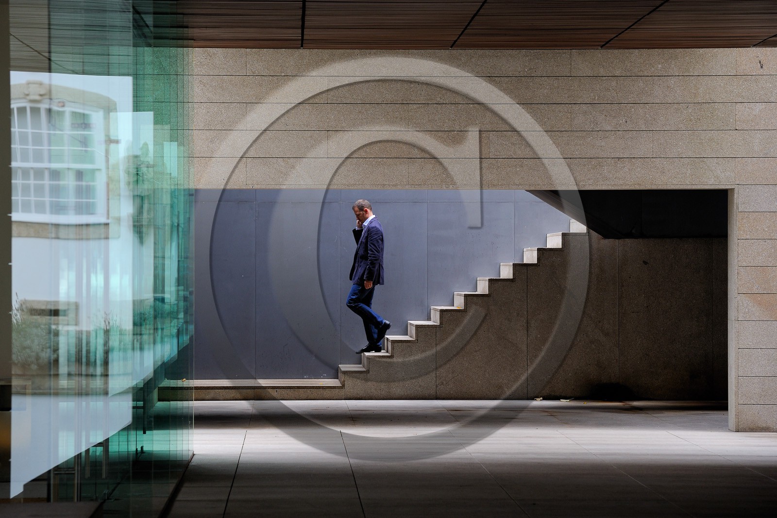 Portugal, région du Minho, Guimaraes, centre culturel Vila Flor et siège de Guimaraes 2012    Portugal, Minho region, Guimaraes, Vila Flor cultural center and headquarter of Guimaraes 2012